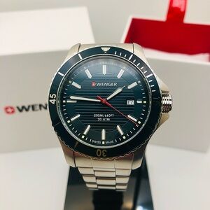 Wenger 01.0641.129 Seaforce Mens Watch 43mm 20ATM